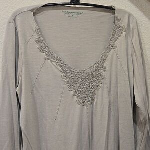 SOFT SURROUNDINGS Grey Lace Long-Sleeve top / Super Soft / sz L